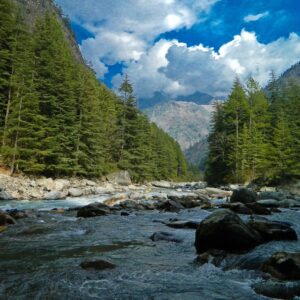 kasol famous parvati river