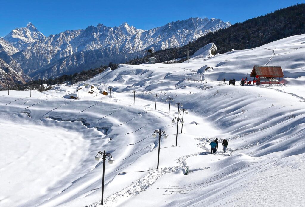auli trip package from delhi